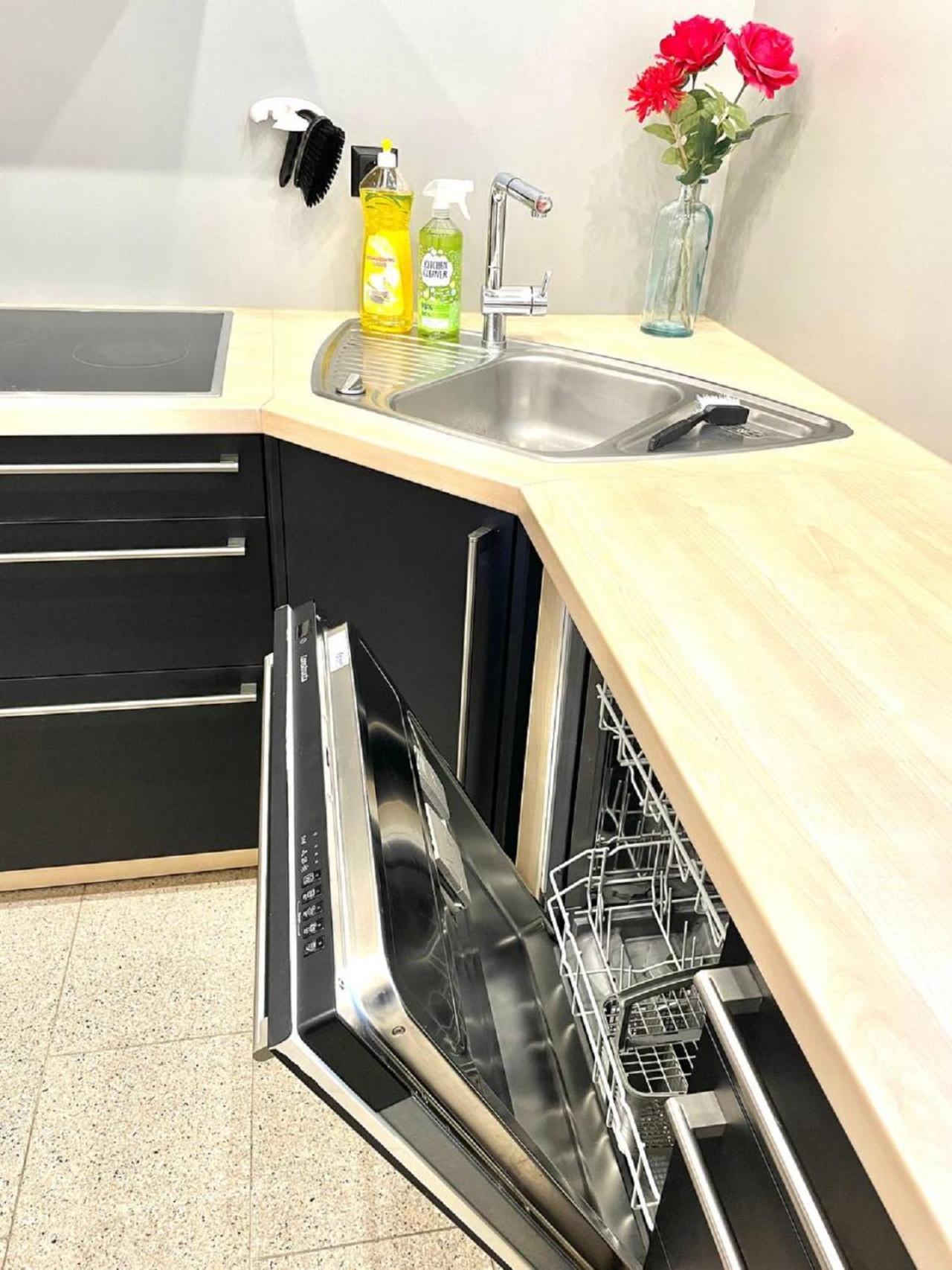 Geraeumiges Ferienhaus In Koblenz Coblenza Esterno foto