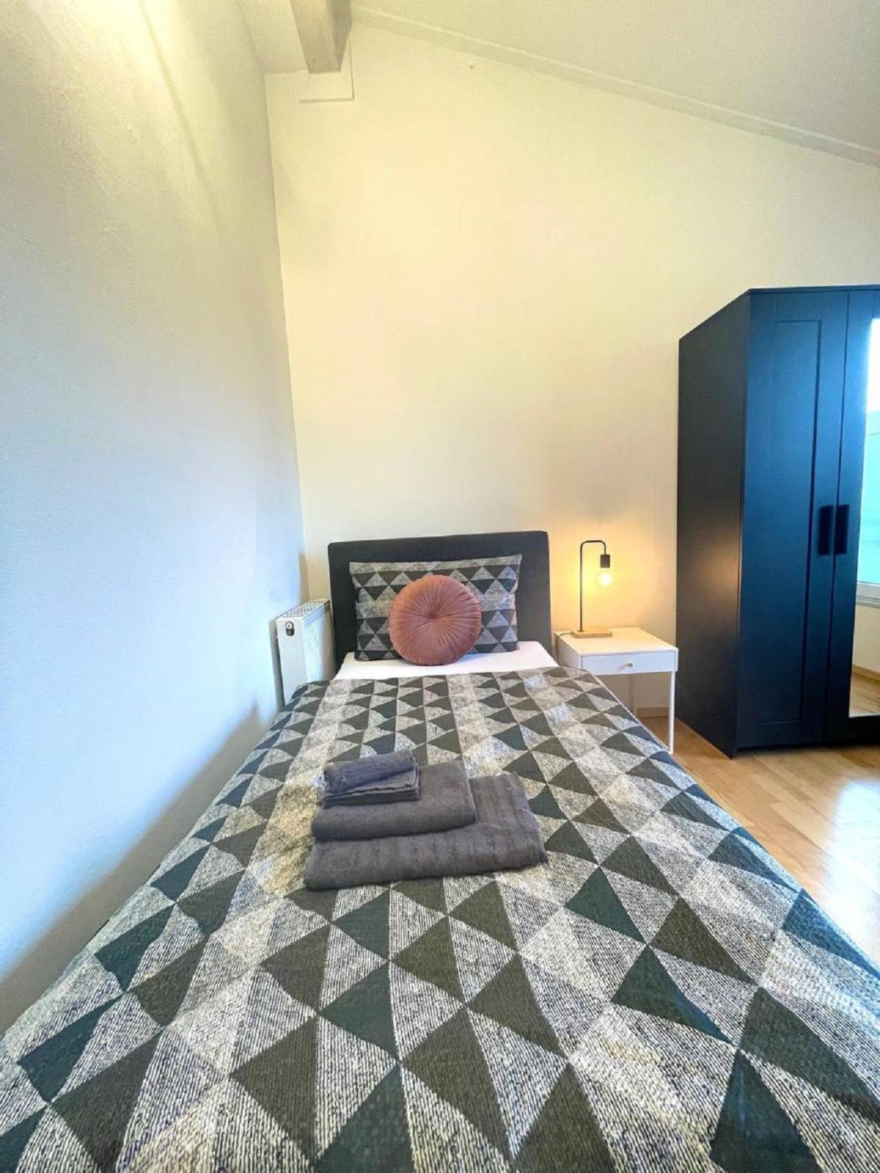 Geraeumiges Ferienhaus In Koblenz Coblenza Esterno foto