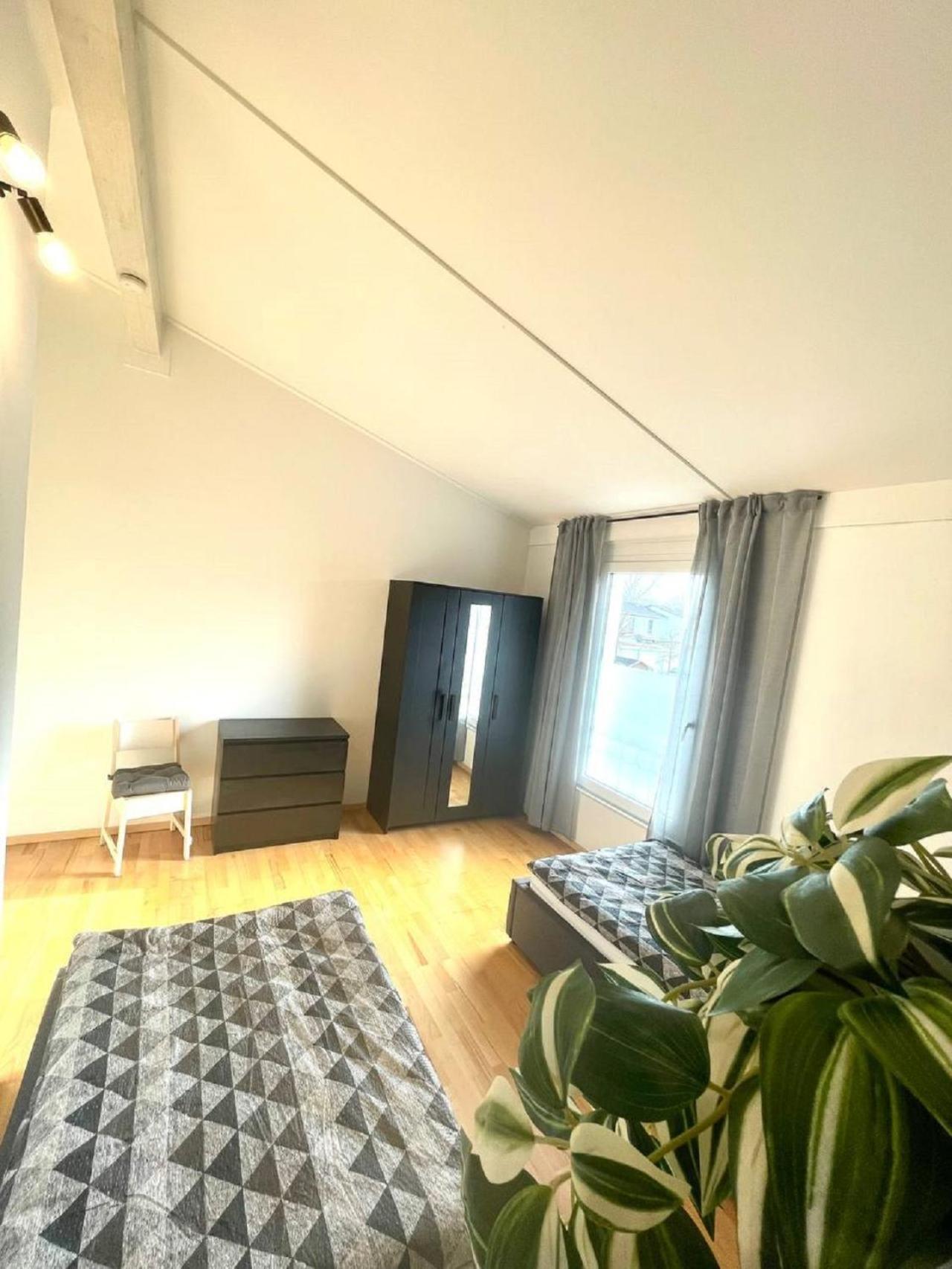 Geraeumiges Ferienhaus In Koblenz Coblenza Esterno foto