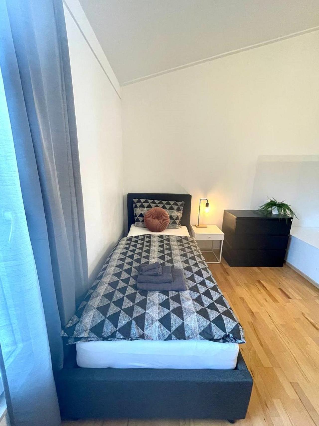 Geraeumiges Ferienhaus In Koblenz Coblenza Esterno foto