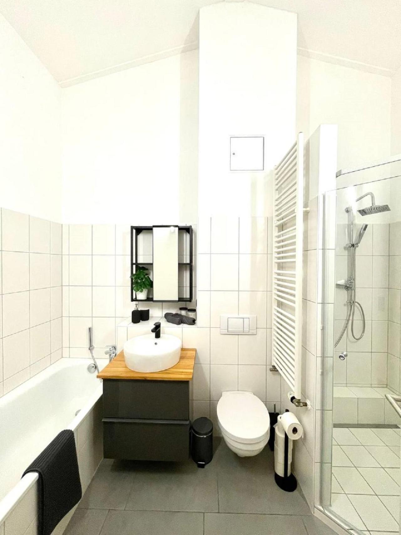 Geraeumiges Ferienhaus In Koblenz Coblenza Esterno foto