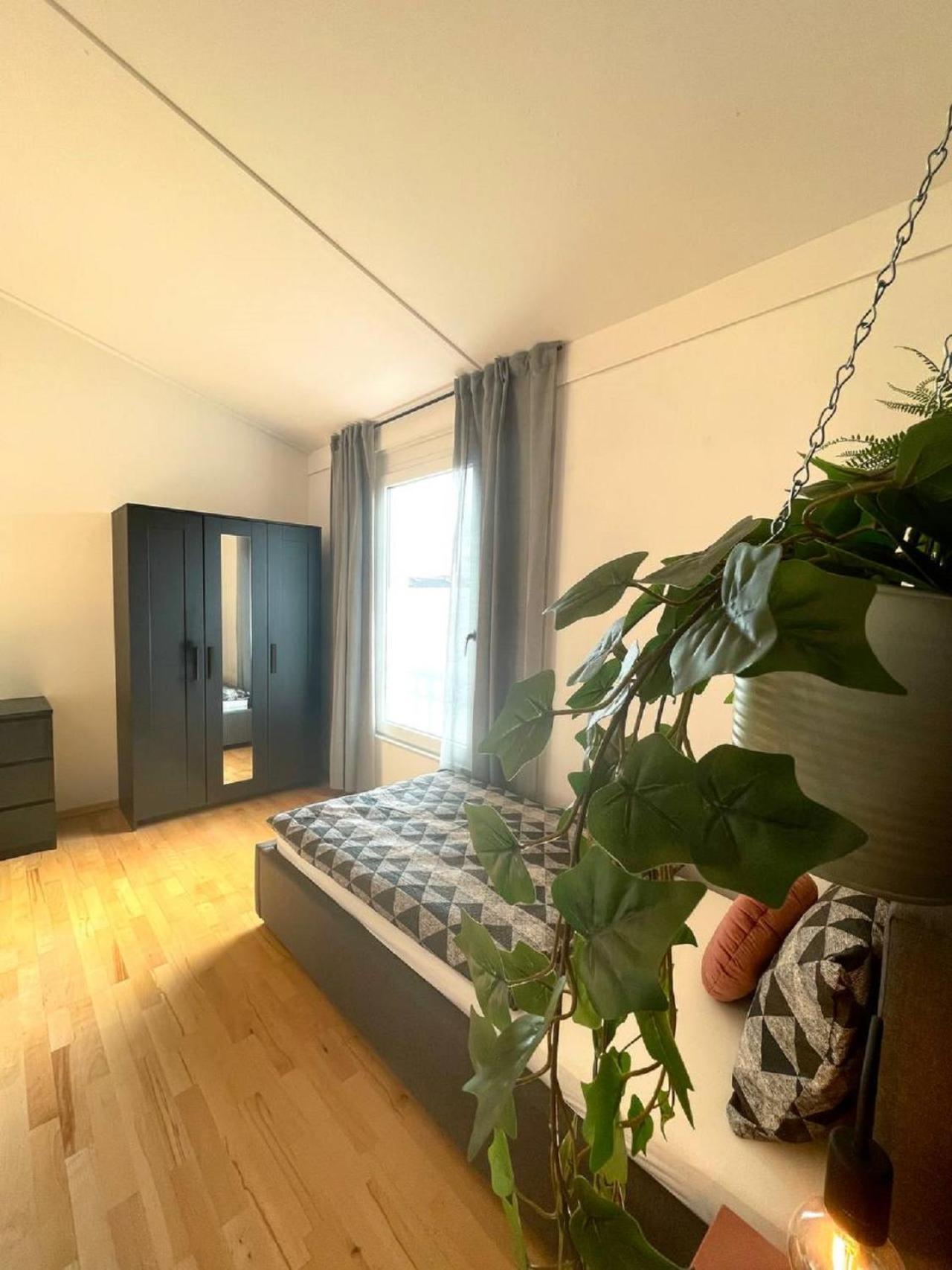 Geraeumiges Ferienhaus In Koblenz Coblenza Esterno foto
