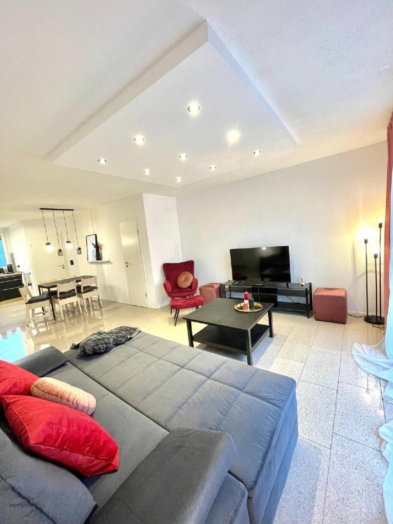 Geraeumiges Ferienhaus In Koblenz Coblenza Esterno foto